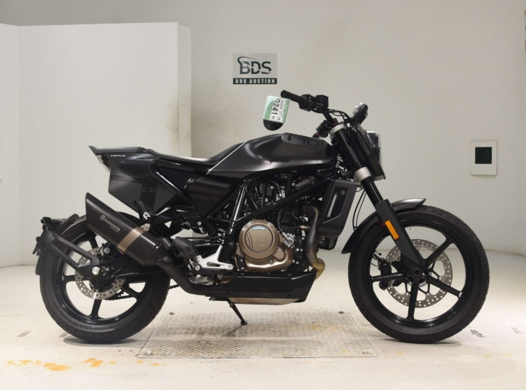 Мотоцикл Husqvarna SUBARU TIPIEREN 701 с пробегом 5260 km