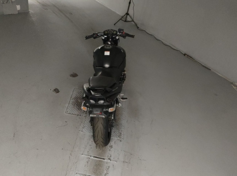 Мотоцикл Suzuki GSR400 з пробігом 81185 km