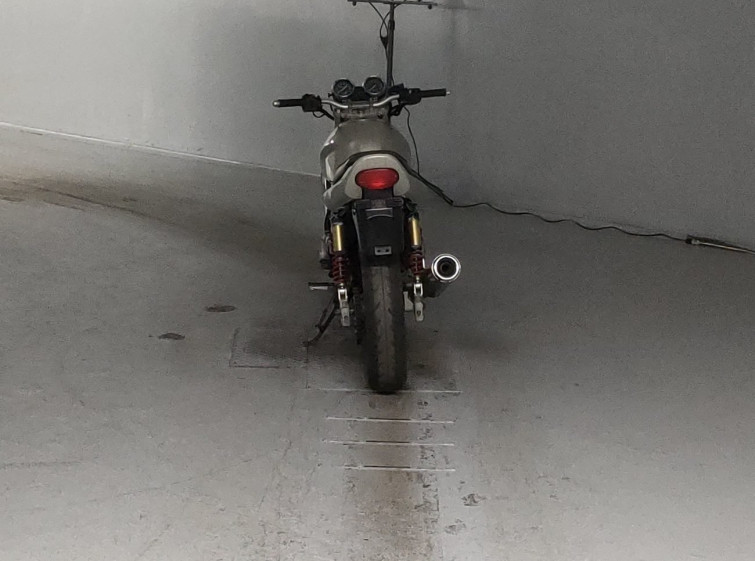 Мотоцикл Kawasaki BALIUS2 з пробігом 5237 km