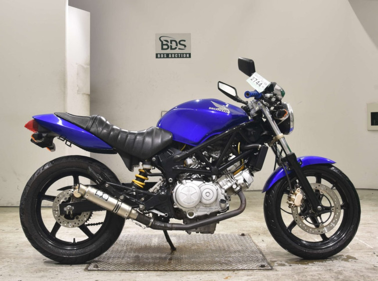 Мотоцикл Honda VTR250 з пробігом 40637 km