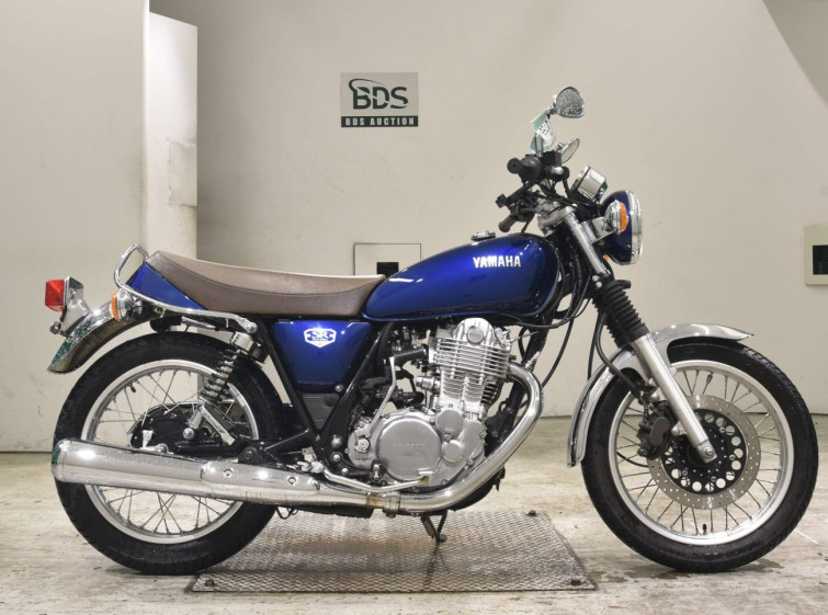 Мотоцикл Yamaha SR400 с пробегом 3213 km