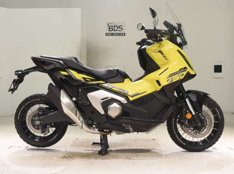 Мотоцикл Honda X-ADV750-2 с пробегом 13149 km