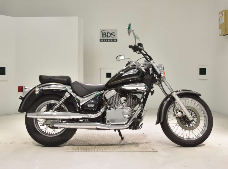 Мотоцикл Suzuki INTRUDER 250LC с пробегом 12948 km