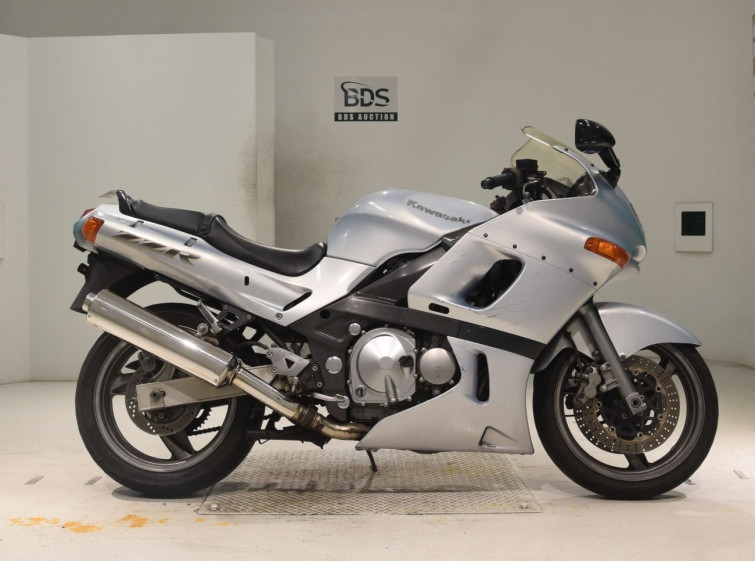 Мотоцикл Kawasaki ZZ-R400 с пробегом 51851 km