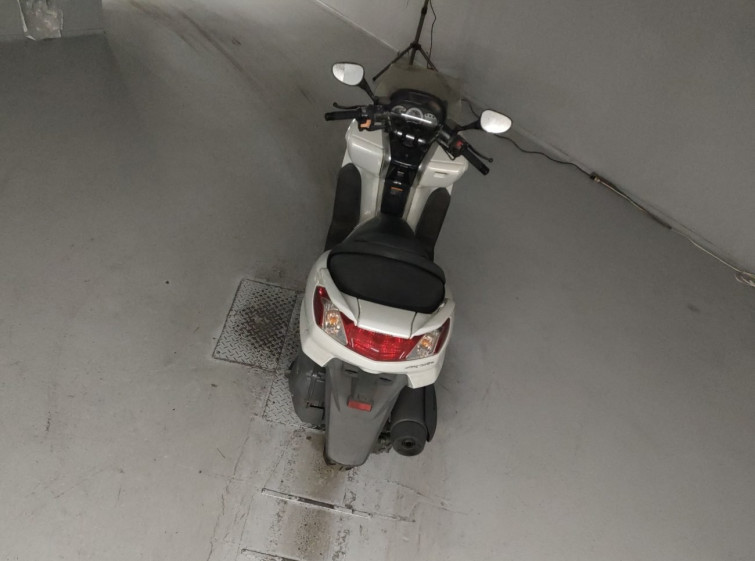 Мотоцикл Yamaha MAJESTY 250 с пробегом 52790 km