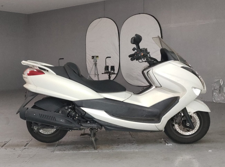 Мотоцикл Yamaha MAJESTY 250 с пробегом 52790 km