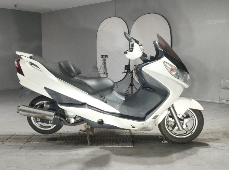 Мотоцикл Suzuki SKYWAVE 250 з пробігом 18627 km