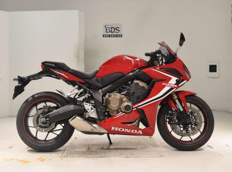 Мотоцикл Honda CBR650R з пробігом 11110 km