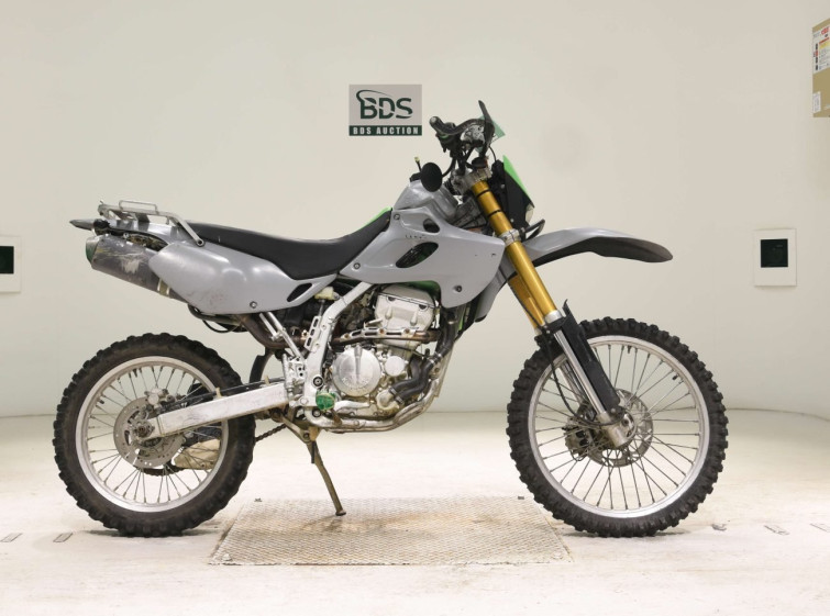 Мотоцикл Kawasaki KLX250 с пробегом 5608 km