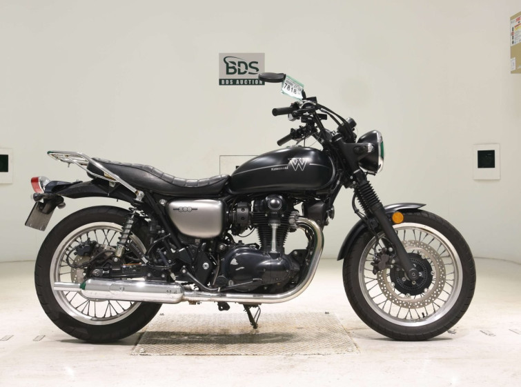 Мотоцикл Kawasaki W800 з пробігом 12724 m
