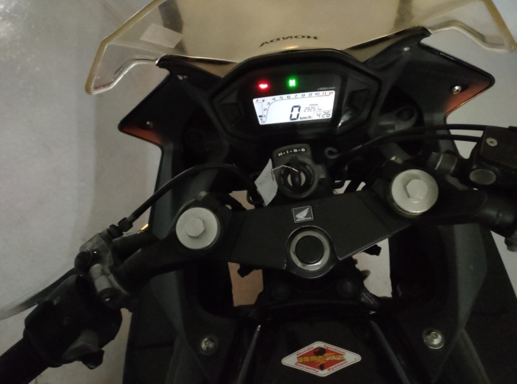 Мотоцикл Honda CBR400R с пробегом 29251 km