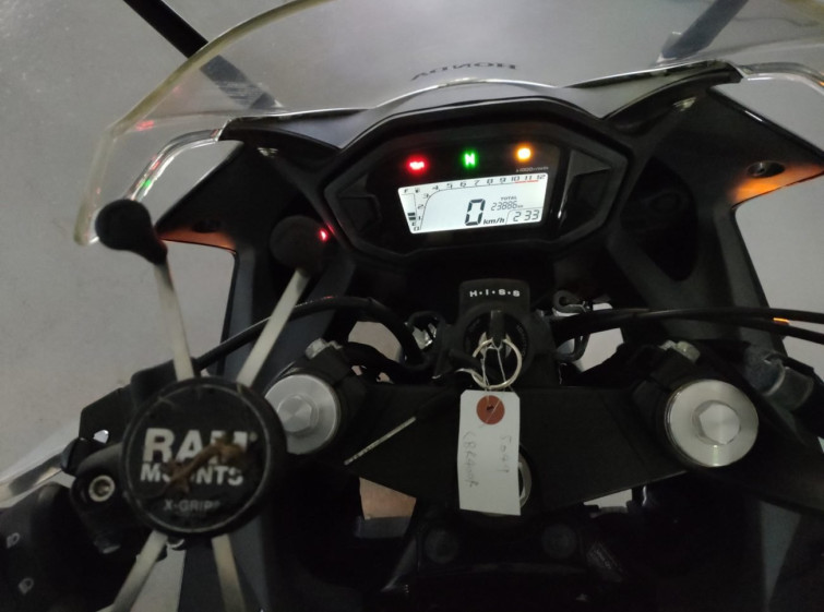 Мотоцикл Honda CBR400R з пробігом 23886 km