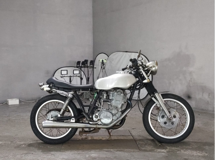 Мотоцикл Yamaha SR400 з пробігом 1217 km