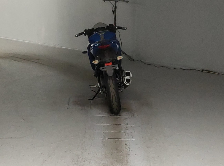 Мотоцикл Suzuki GIXXER SF250 с пробегом 37230 km