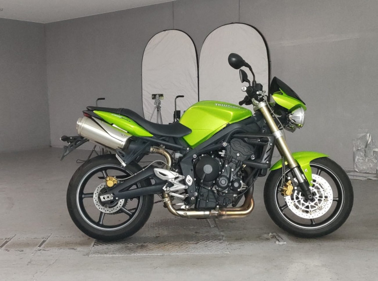 Мотоцикл Triumph STREET TRIPLE з пробігом 111586 km
