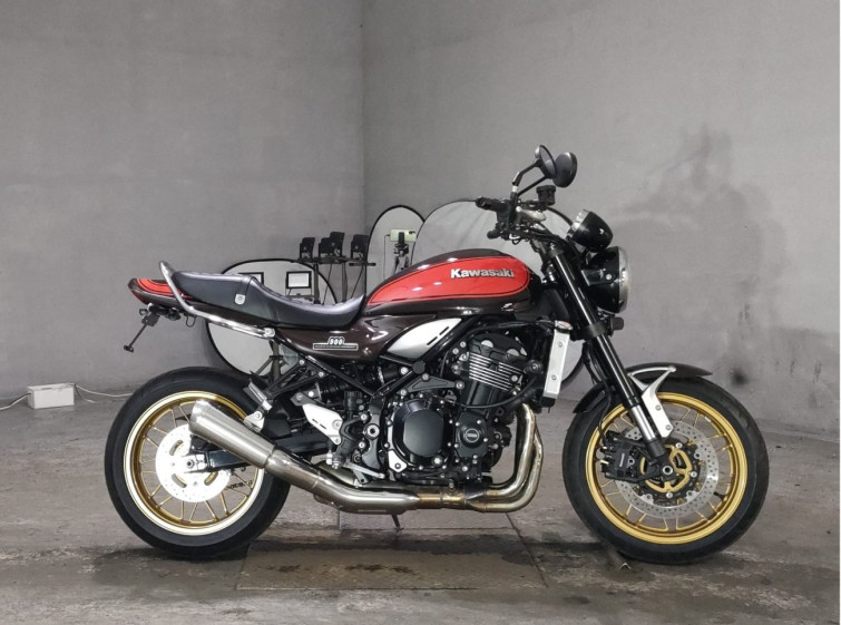 Мотоцикл Kawasaki Z900RS с пробегом 3289 km
