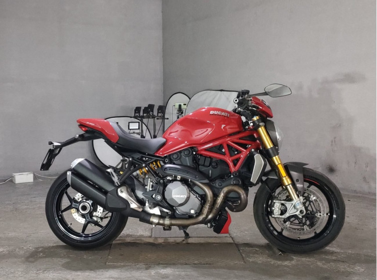 Мотоцикл Ducati MONSTER 1200S з пробігом 32499 km