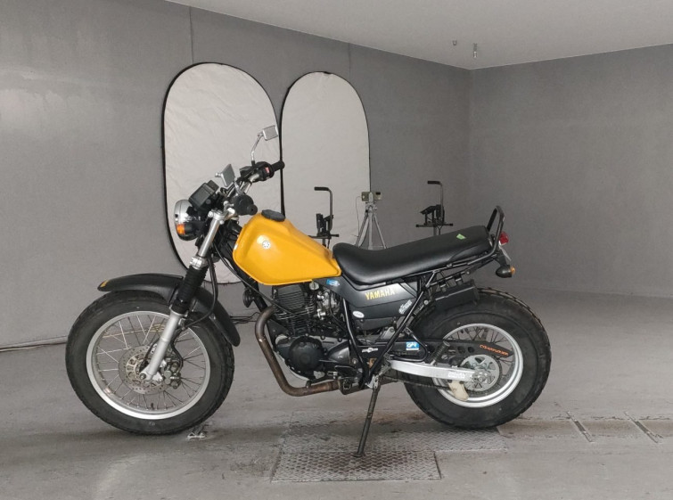 Мотоцикл Yamaha TW200 с пробегом 27751 km