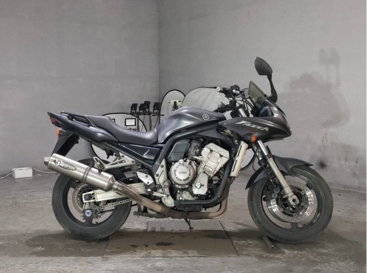 Мотоцикл Yamaha FZS1000 FAZER с пробегом 271801 m