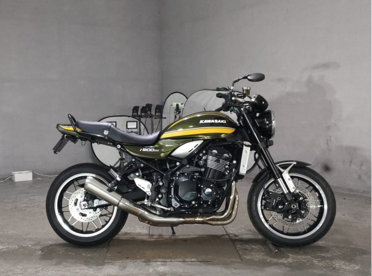 Мотоцикл Kawasaki Z900RS с пробегом 3920 km