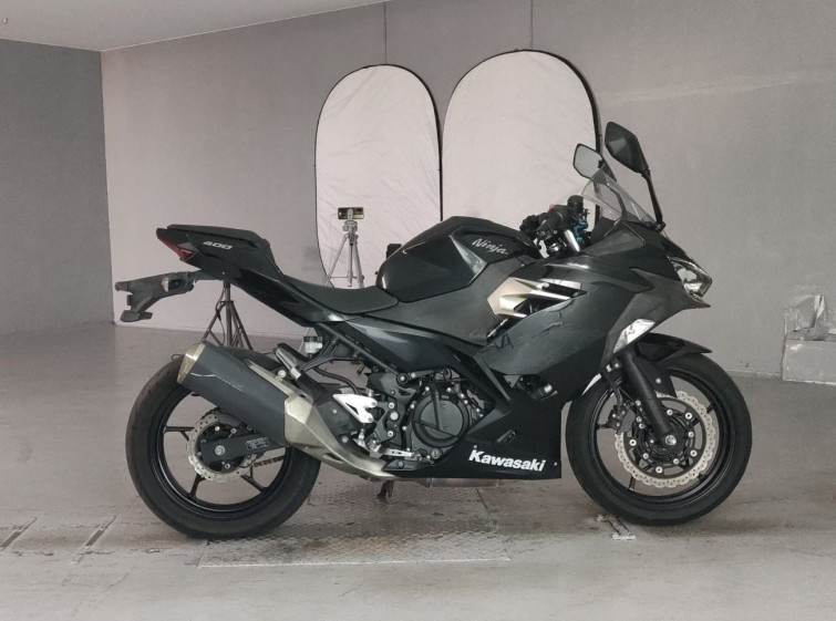 Мотоцикл Kawasaki NINJA400 з пробігом 28050 km
