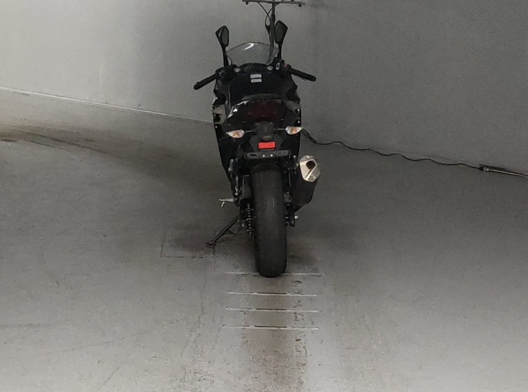 Мотоцикл Kawasaki NINJA400 з пробігом 28050 km