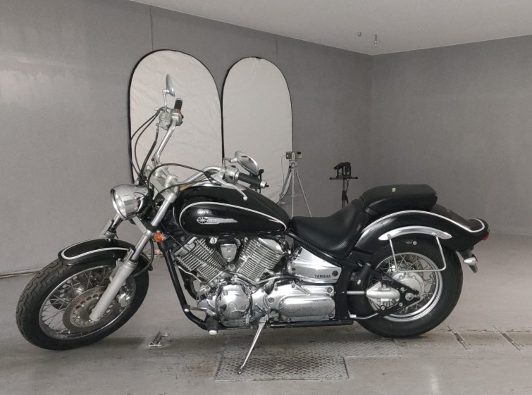 Мотоцикл Yamaha DRAGSTAR XVS1100 с пробегом 23542 km