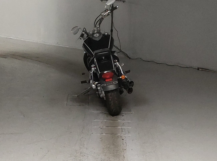 Мотоцикл Yamaha DRAGSTAR XVS1100 с пробегом 23542 km