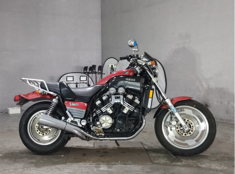 Мотоцикл Yamaha V-MAX1200 с пробегом 23214 m