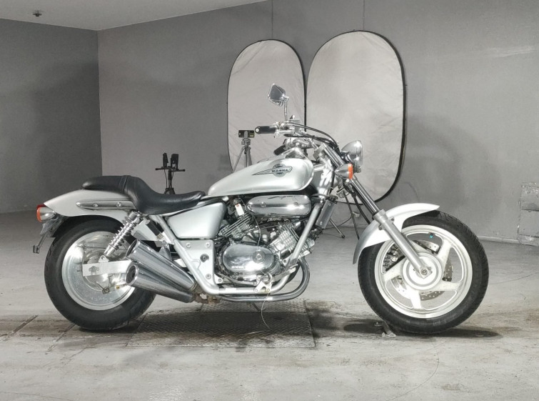 Мотоцикл Honda MAGNA250 з пробігом 34849 km