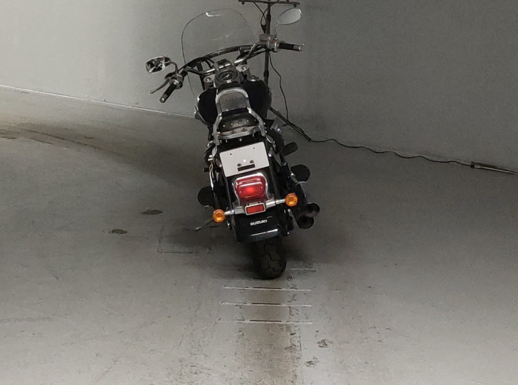 Мотоцикл Suzuki INTRUDER 400 CLASSIC с пробегом 49293 km