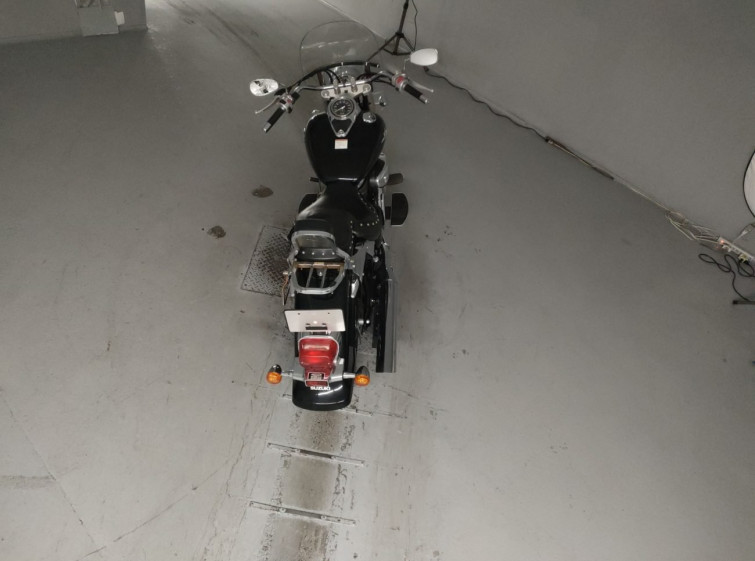 Мотоцикл Suzuki INTRUDER 400 CLASSIC с пробегом 49293 km