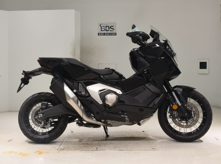 Мотоцикл Honda X-ADV750-2 з пробігом 19 km