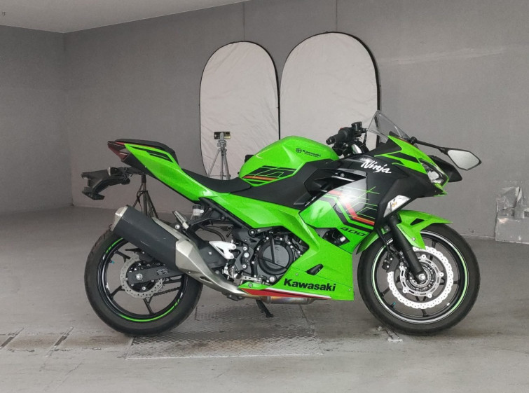 Мотоцикл Kawasaki NINJA400 с пробегом 6534 km