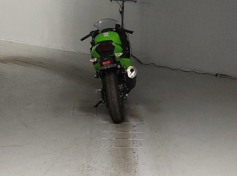 Мотоцикл Kawasaki NINJA400 с пробегом 6534 km