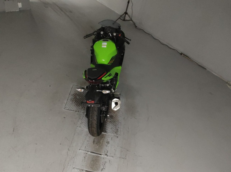 Мотоцикл Kawasaki NINJA400 с пробегом 6534 km