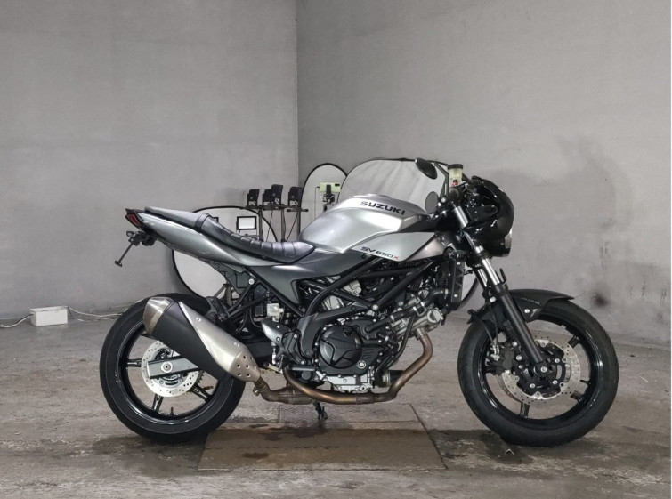 Мотоцикл Suzuki SV650X з пробігом 10878 km