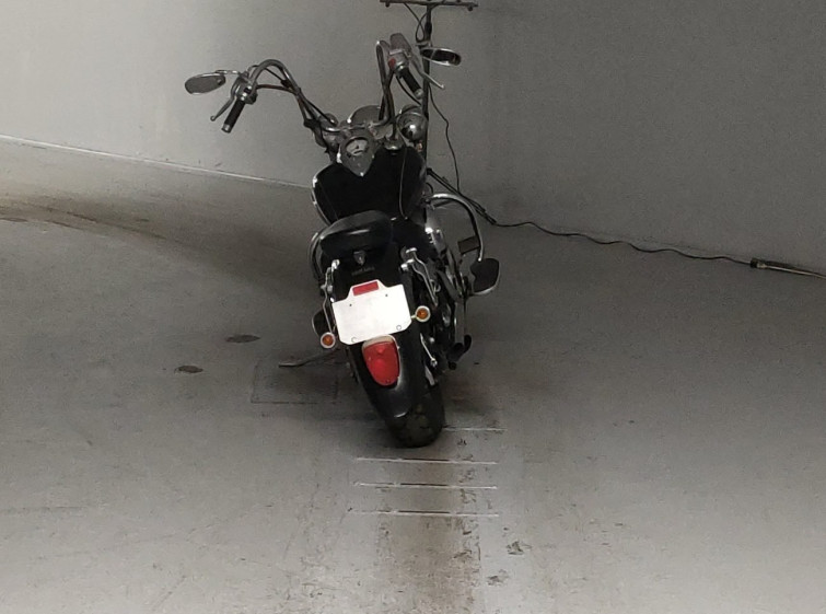 Мотоцикл Yamaha DRAGSTAR XVS400 CLASSIC