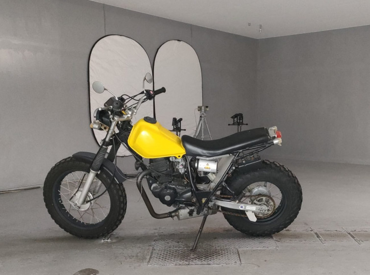 Мотоцикл Yamaha TW200 з пробігом 2328 km