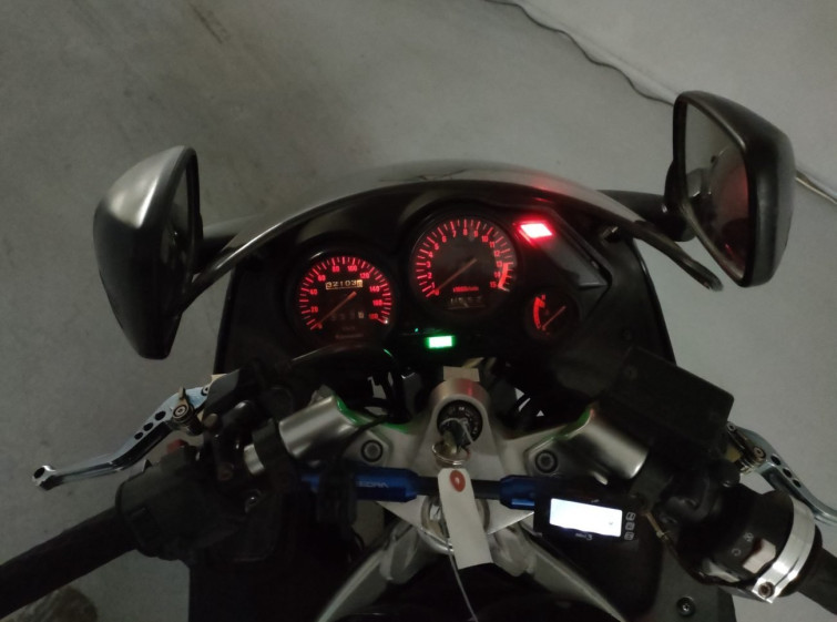 Мотоцикл Kawasaki ZZ-R250 з пробігом 32104 km