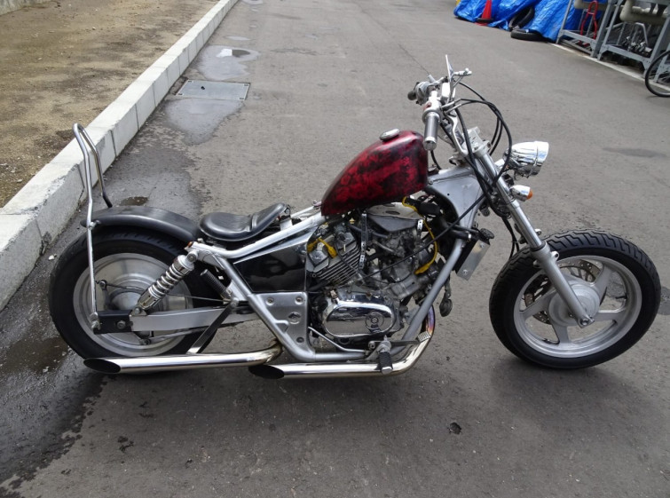 Мотоцикл Honda MAGNA250 з пробігом 5961 km