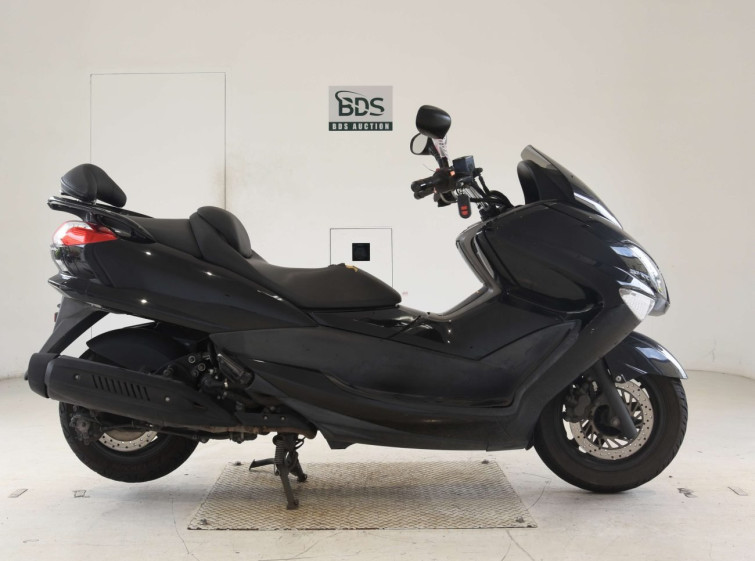 Мотоцикл Yamaha MAJESTY 250 с пробегом 44102 km