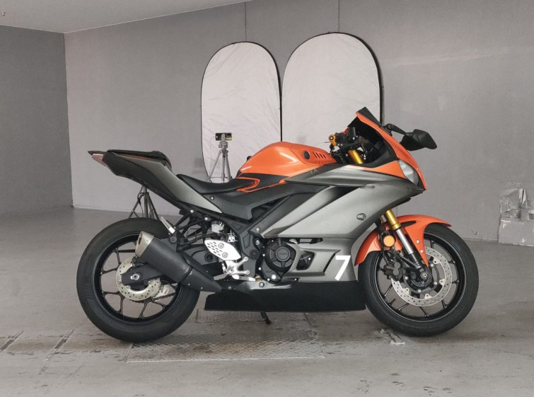 Мотоцикл Yamaha YZF-R25 с пробегом 5790 km