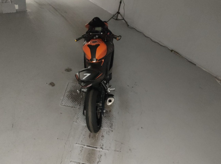 Мотоцикл Yamaha YZF-R25 с пробегом 5790 km