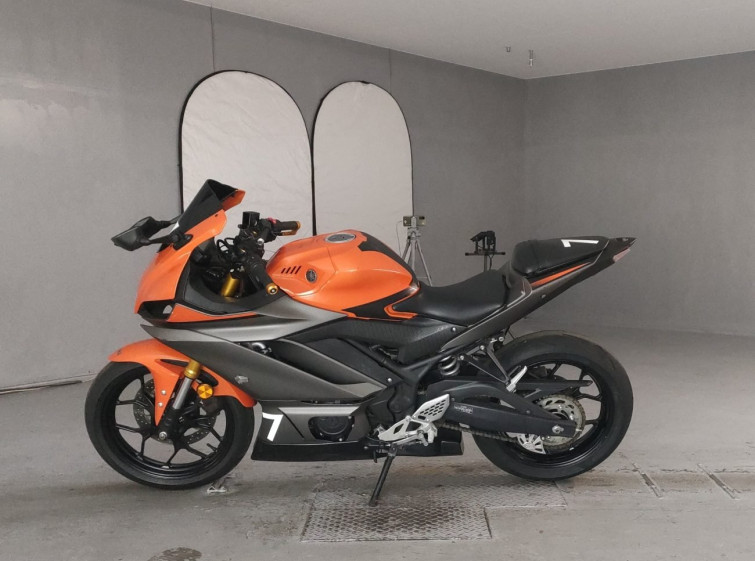 Мотоцикл Yamaha YZF-R25 с пробегом 5790 km
