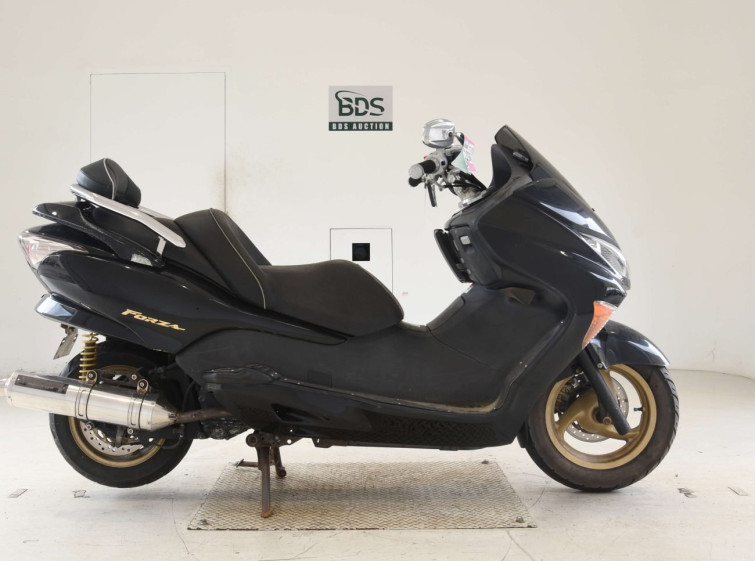 Мотоцикл Honda FORZA Z