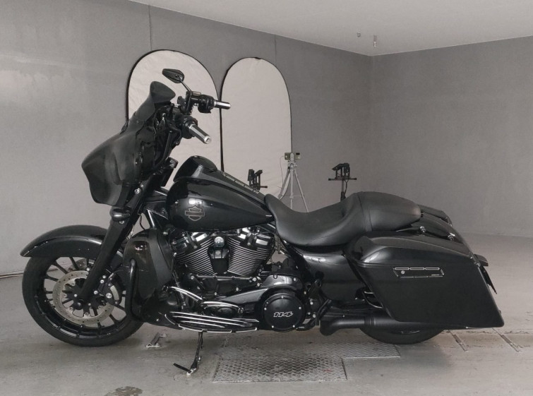 Мотоцикл HD STREET GLIDE FLHXS1870 з пробігом 7200 km