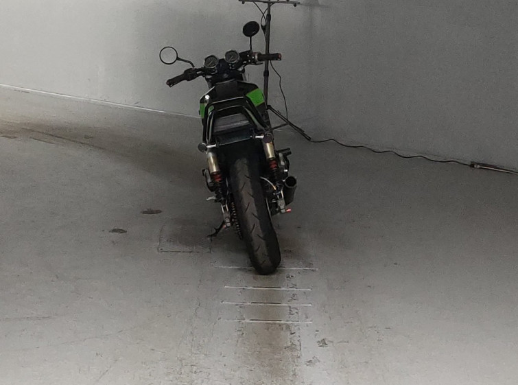 Мотоцикл Kawasaki ZRX400 с пробегом 41435 km