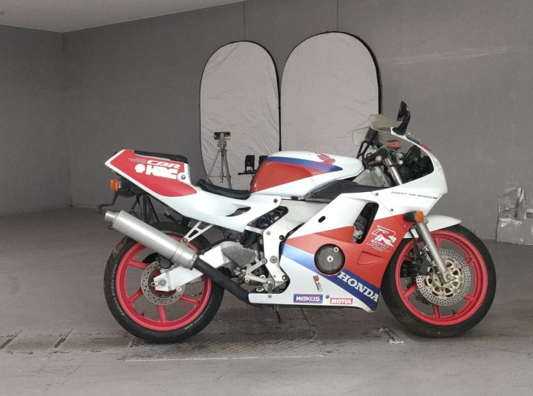 Мотоцикл Honda CBR250RR с пробегом 10633 km