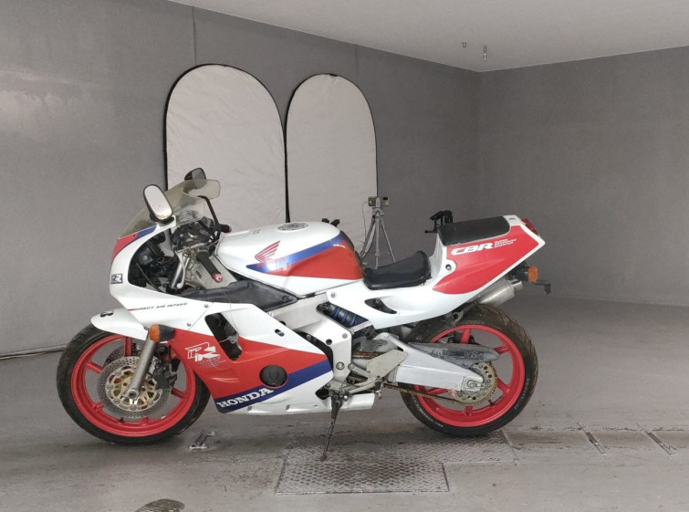 Мотоцикл Honda CBR250RR с пробегом 10633 km
